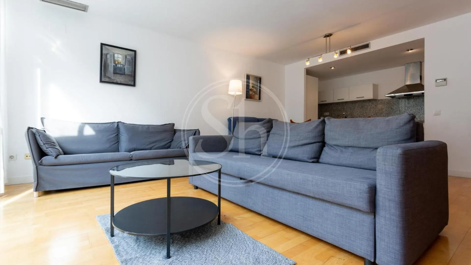 Comodo Apartamento En Rambla Cataluna Barcelona
